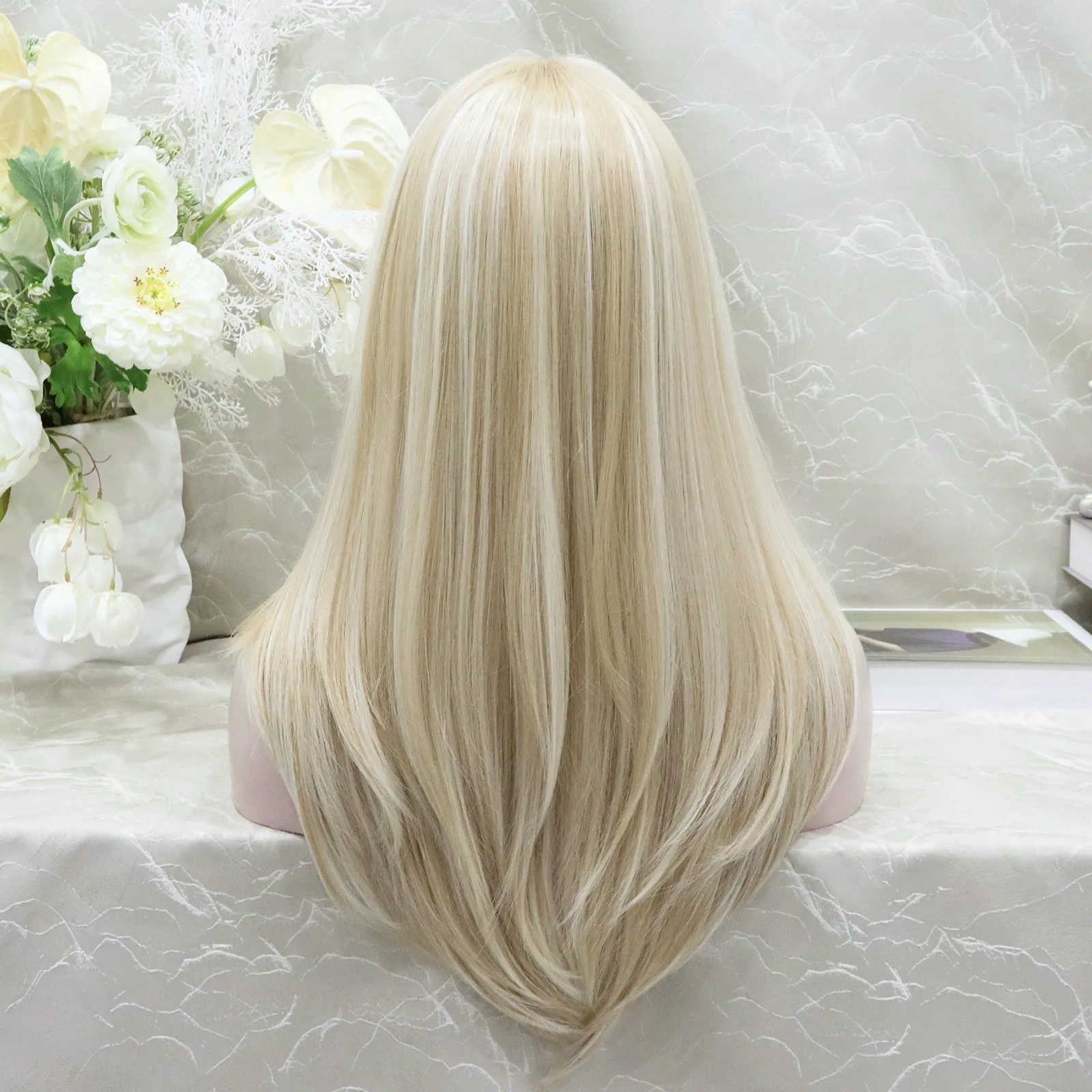 Benda Collection-Robin-Ombre blonde color with layer cutting T-part lace front 24 inches