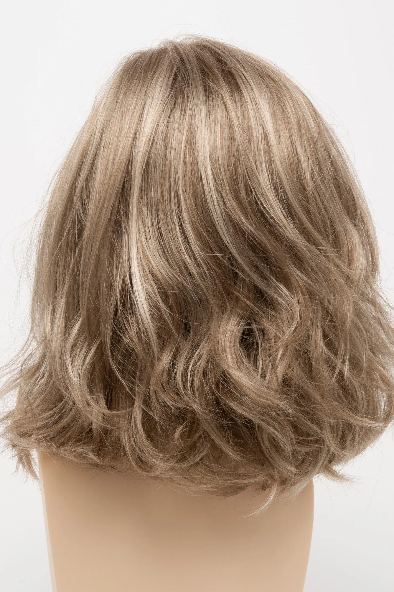 Envy Wigs - Chloe