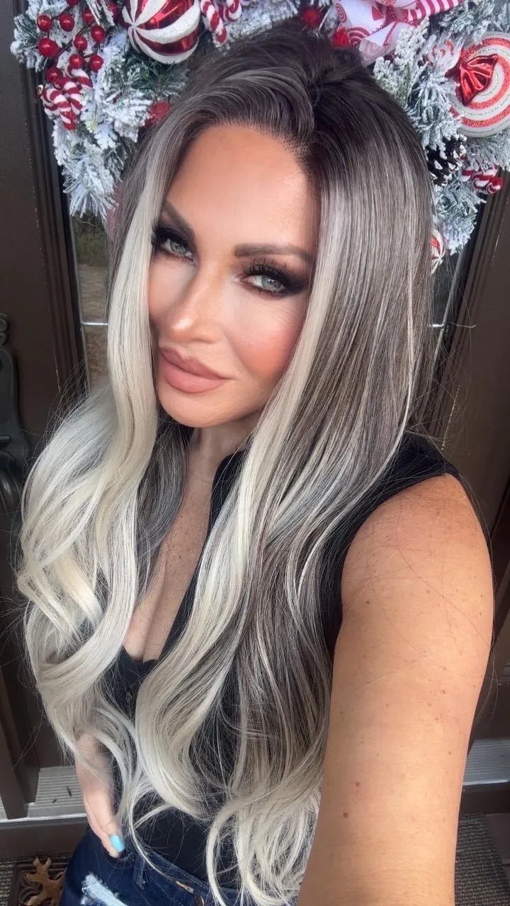 IMstyle HOLIDAY 26inches Ombre Grey blonde long Daily Lace Front wig Glueless